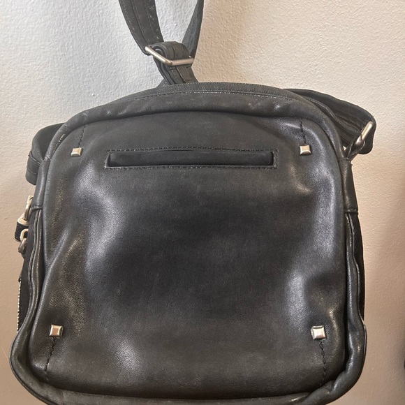 Tumi Black Leather and Suede Men's Messenger Shoulder Bag - Picture 4 of 12